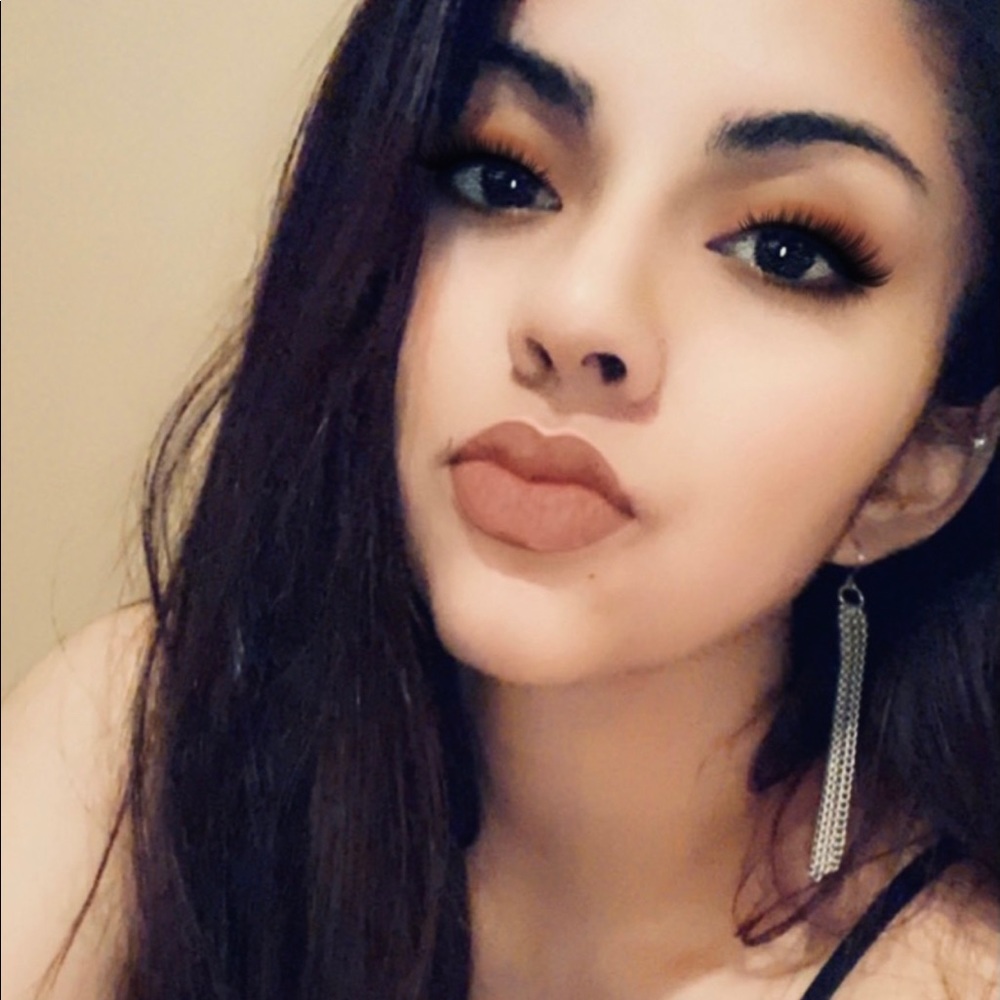 Meet your Posher, Yasmeen